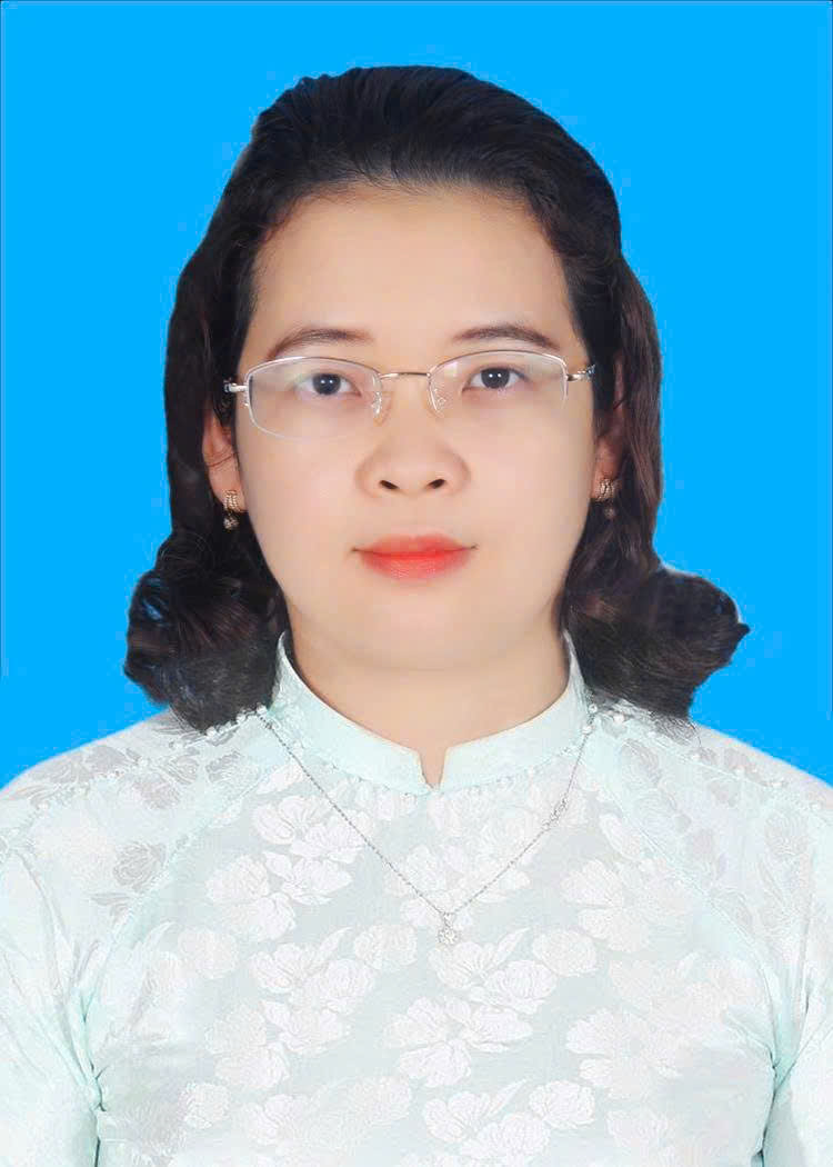 Ảnh chân dung Nguyễn Thị Thu Hiền