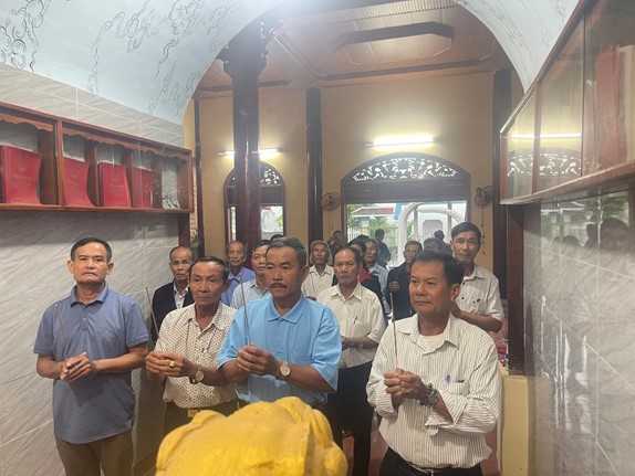 Hội Nông dân xã Thăng Bình tổ chức hành trình “Về nguồn” nhân kỷ niệm 96 năm Ngày thành lập Hội Nông dân Việt Nam
