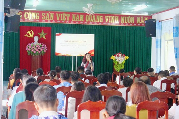 Thăng Bình khai giảng lớp bồi dưỡng lý luận chính trị cho 110 đảng viên mới