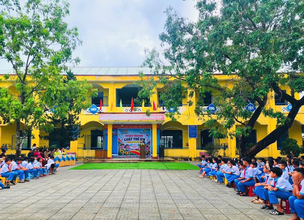 Tuyên truyền Luật Trẻ em tại Trường Tiểu học Nguyễn Trãi