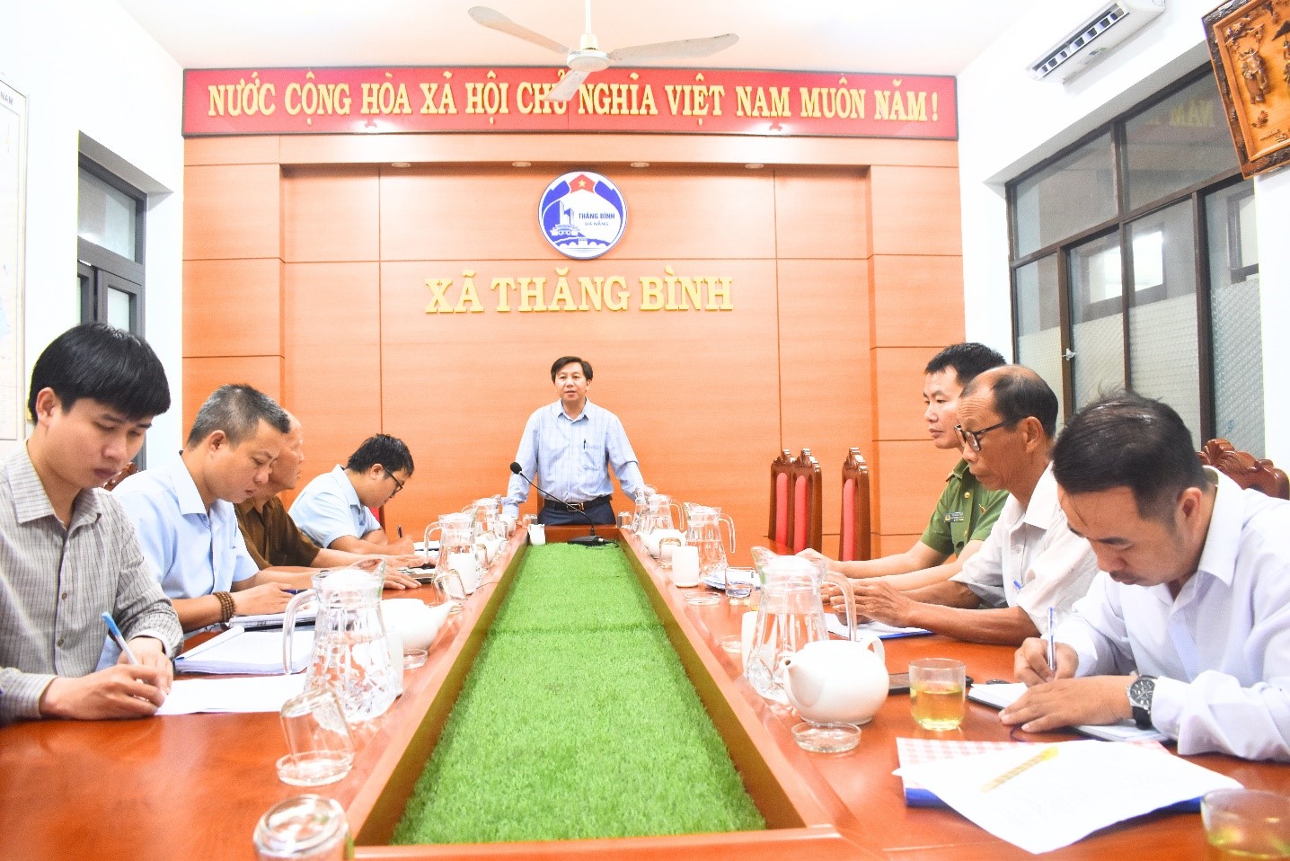 Vận động hộ dân bàn giao mặt bằng thi công dự án đường Tiểu La